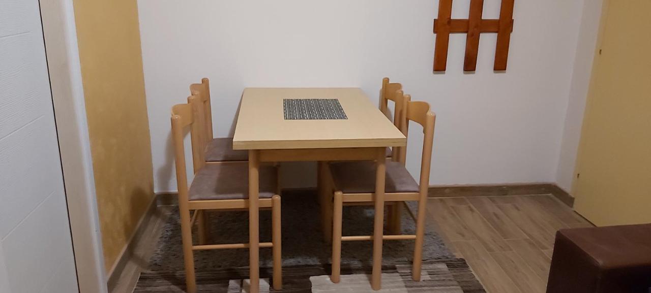 Hotel Apartman Gogi à Zlatibor Extérieur photo
